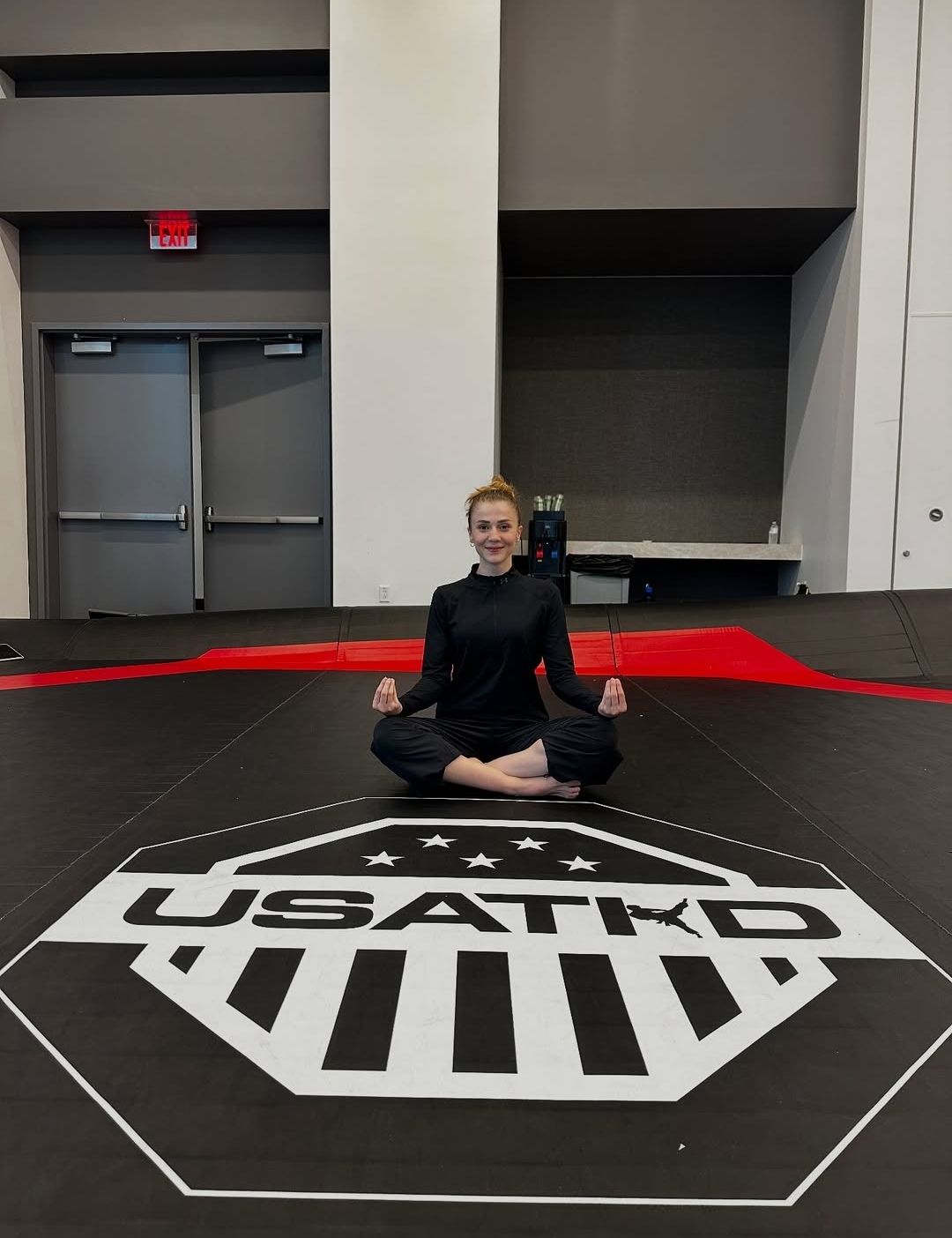 Screenshot_20251101_195948_com.instagram.android_edit_377877348266817