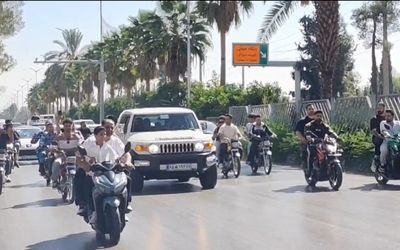 استقبال پرشور شیرازی ها از گرگ پارسی/ هادی چوپان: به سربازی مردم افتخار می کنم/ ویدئو

