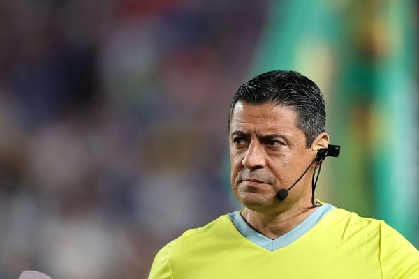 علیرضا فغانی به حواشی لمس داور زن واکنش نشان داد؛ اخراج محمد محبی به دلیل خطا بود؟