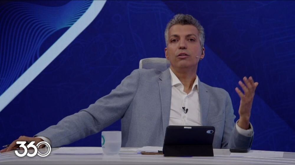 فردوسی‌پور جواب شمسایی را داد؛ دین و ایمان فقط برای شما نیست آقای محترم