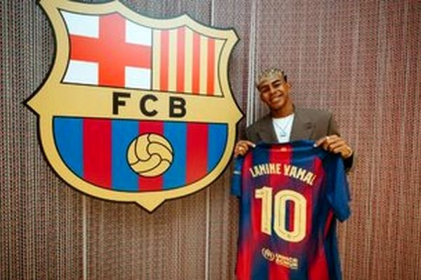 لامین یامال بهترین بازیکن سال شد/ رونالدو سی‌ام؛ مسی چهل‌ونهم!