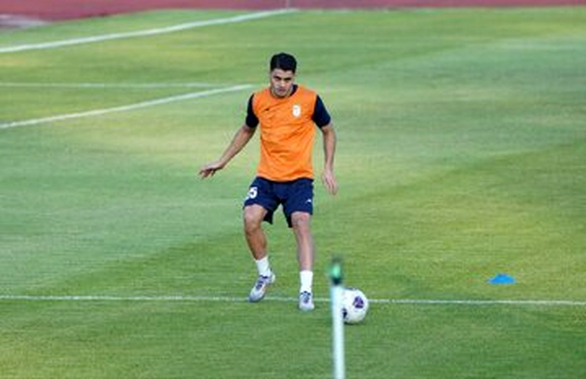 پاسخ منفی یک لژیونر به پیشنهاد ۳ تیم مطرح فوتبال ایران 