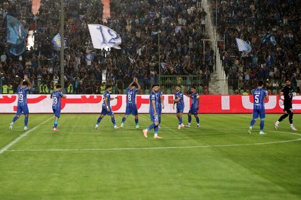 
صعود آبی ها به رده دوم؛ برد استقلال برابر مس رفسنجان