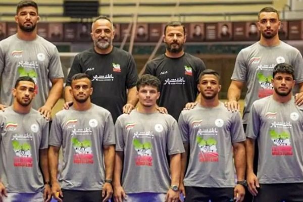 قهرمانی از دست رفت؛ تیم کشتی فرنگی ایران با ۳ طلا، نایب قهرمان رومانی شد