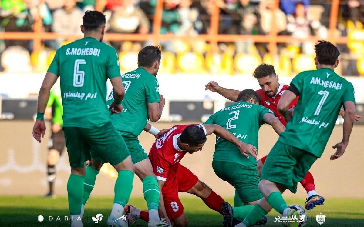 جدول لیگ ایران در پایان مسابقات امروز/ صدرنشینی پرسپولیس با دو بازی بیشتر از استقلال پیش از دربی