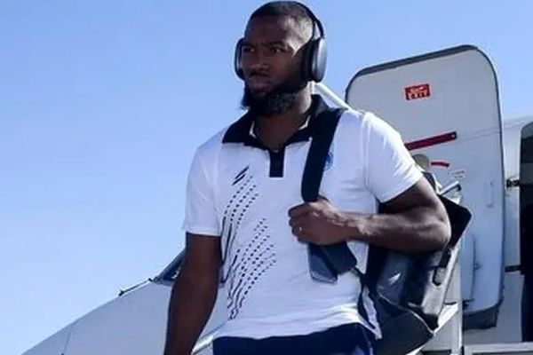 بازیکن استقلال روی پوستر جام جهانی/ عکس