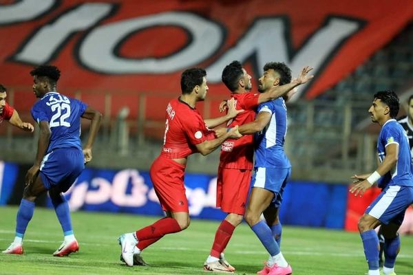 کتک‌کاری رضاییان و خلیل‌زاده پس از بازی استقلال - تراکتور!