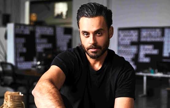 کدام ایرانی برای بارسلونا لباس می‌دوزد؟