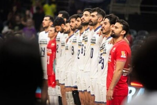 تیم ملی والیبال ایران مقابل قهرمان المپیک شکست خورد 