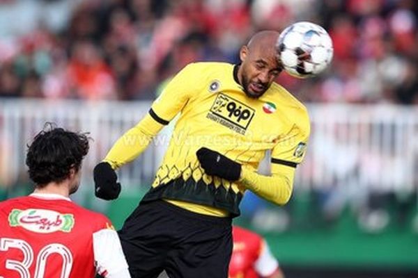 مخالفت سپاهان با فروش ستاره‌اش به استقلال