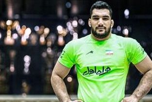 فرنگی‌کار سنگین‌وزن ایران زیر پرچم جمهوری آذربایجان کشتی می گیرد