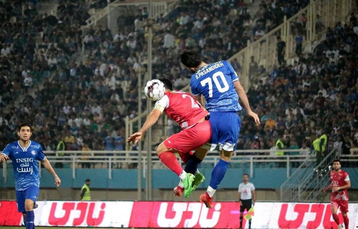 پوستر پرسپولیس به یاد کامبک تاریخی