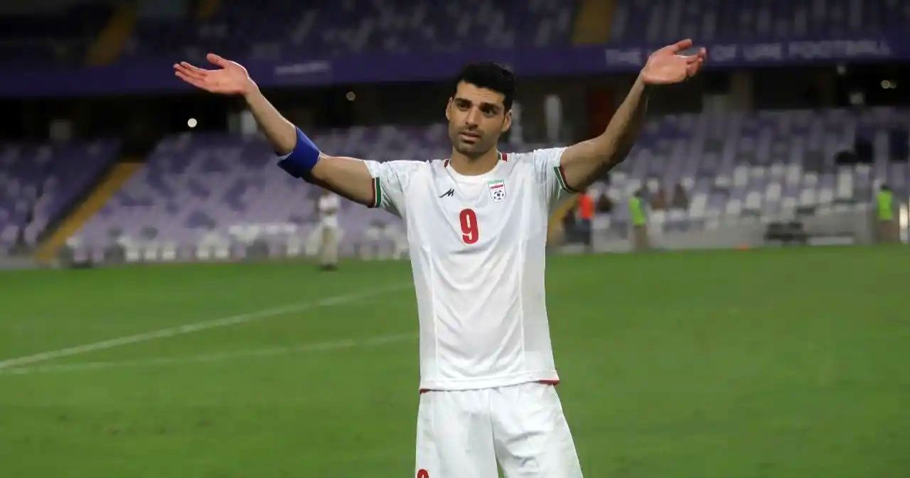 کنایه به بقیه، دخالت در کار امیر و اشاره به «بالا»؛ طارمی چگونه شهر را به هم ریخت؟