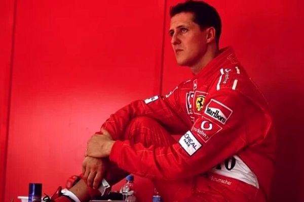 آیا شوماخر، ۱۲ سال پس از حادثه اسکی، در حال بهبود یافتن است؟