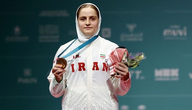 مهسا بهشتی: خودم درس می‌خوانم و دکتر می‌شوم