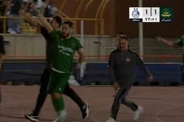 گل تساوی شمس آذر به استقلال توسط صائب محبی در دقیقه 72