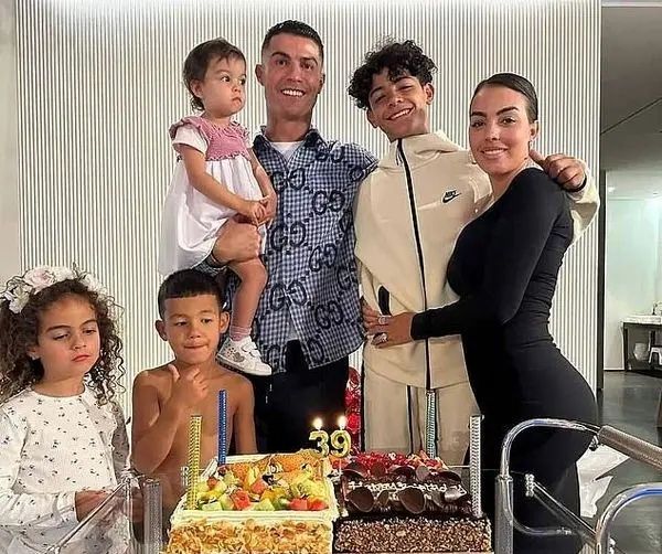 محل مراسم ازدواج کریستیانو رونالدو کجاست؟