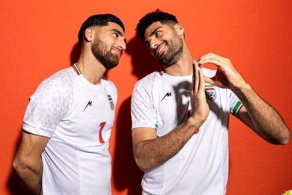 سورپرایز مهدی طارمی توسط علی جهانبخش در هلند