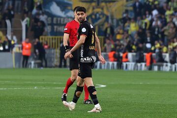 علی کریمی با کایسری فسخ کرد