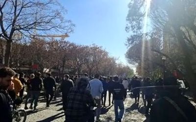 ببینید/ واکنش عادل فردوسی‌پور به تجمع دیروز بازار